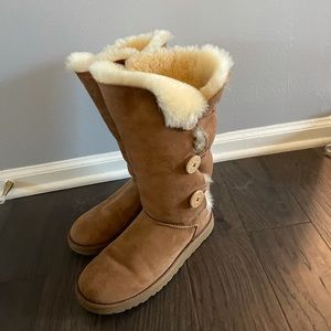 Bailey Button Uggs